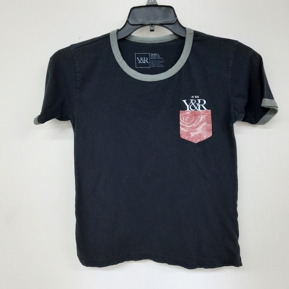 Young and reckless tshirt size S - Picture 1 of 4
